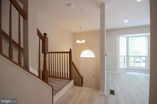 7782 BLUEBERRY HILL LN, Ellicott City, MD 21043