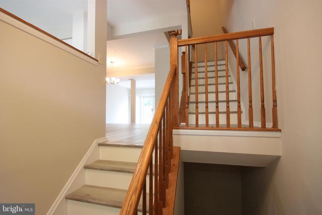 7782 BLUEBERRY HILL LN, Ellicott City, MD 21043