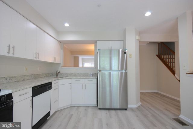 7782 BLUEBERRY HILL LN, Ellicott City, MD 21043