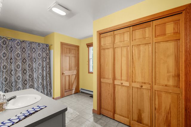 190 Silver Spring Beach Road, Eastham, MA 02642