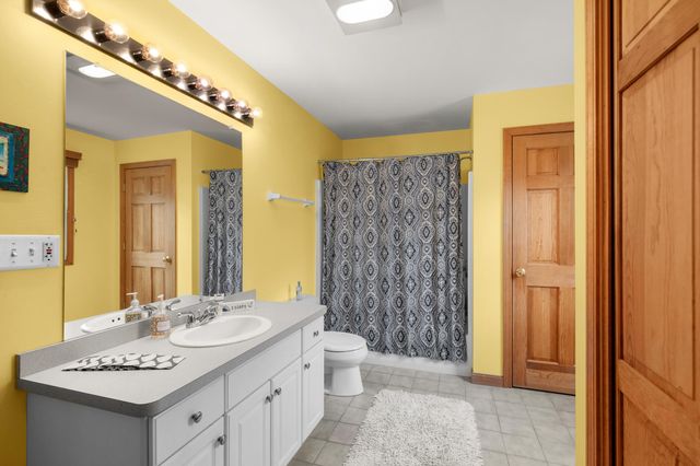 190 Silver Spring Beach Road, Eastham, MA 02642