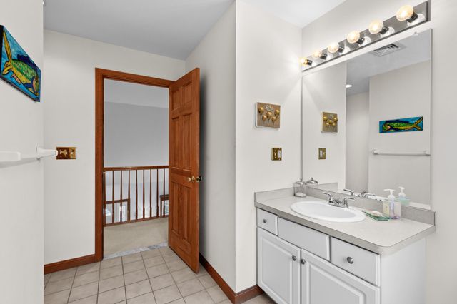 190 Silver Spring Beach Road, Eastham, MA 02642