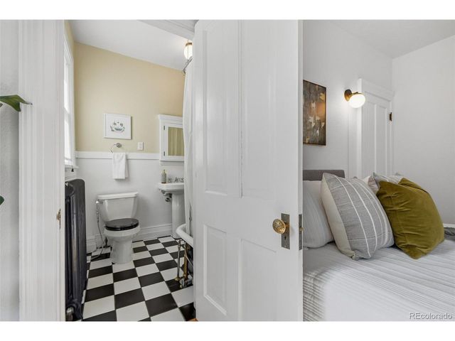 1057 N Emerson St A, Denver, CO 80218