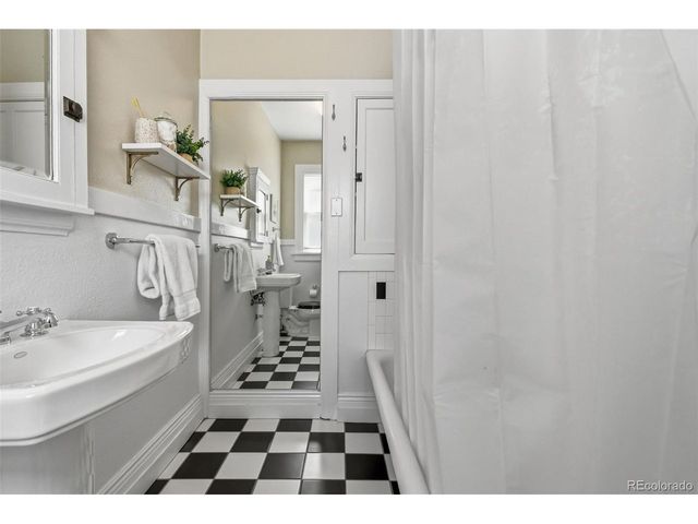 1057 N Emerson St A, Denver, CO 80218