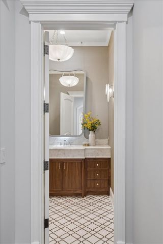 1380 Westmoor Trail, Winnetka, IL 60093