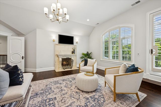 1380 Westmoor Trail, Winnetka, IL 60093