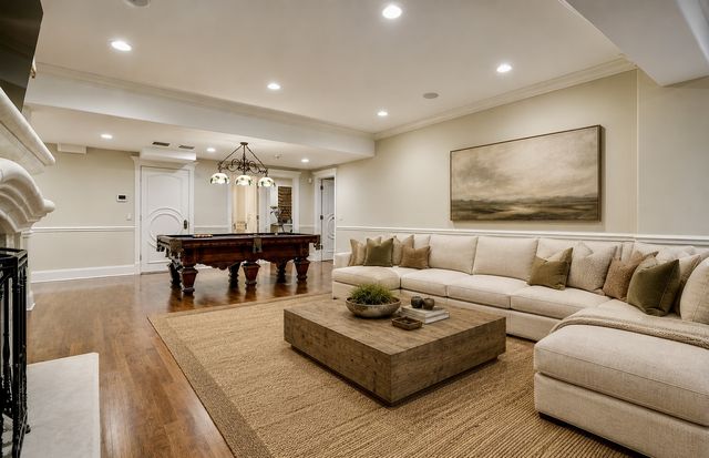 1380 Westmoor Trail, Winnetka, IL 60093