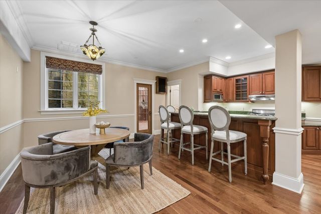 1380 Westmoor Trail, Winnetka, IL 60093