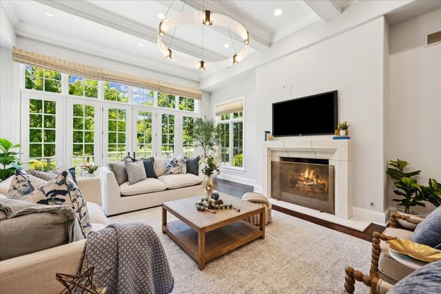 1380 Westmoor Trail, Winnetka, IL 60093