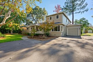 1056 Wild Rose Dr, Santa Rosa, CA 95401