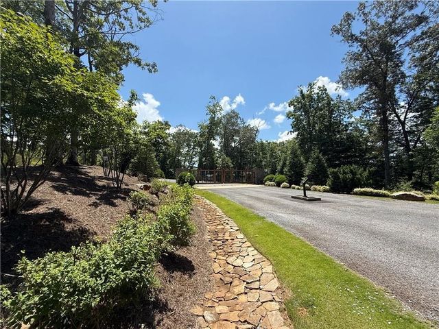 77 River Overlook Lane S, Ellijay, GA 30540
