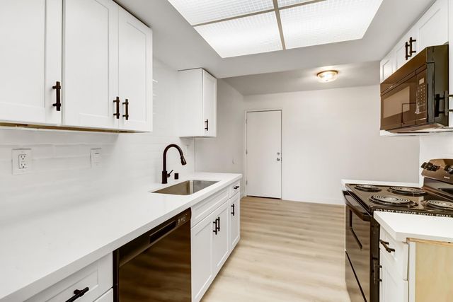 7502 Andrewsarah Ct, Sacramento, CA 95828