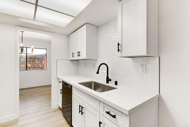 7502 Andrewsarah Ct, Sacramento, CA 95828