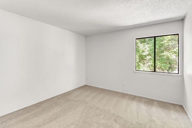 7502 Andrewsarah Ct, Sacramento, CA 95828