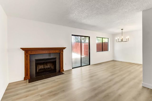 7502 Andrewsarah Ct, Sacramento, CA 95828