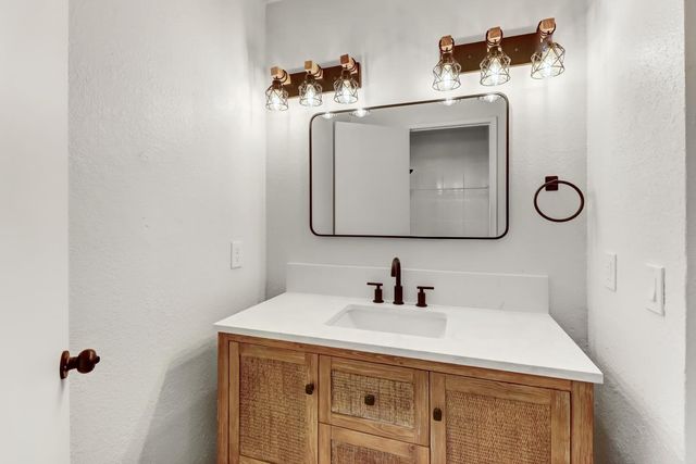 7502 Andrewsarah Ct, Sacramento, CA 95828