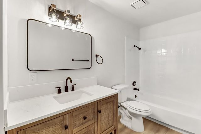 7502 Andrewsarah Ct, Sacramento, CA 95828