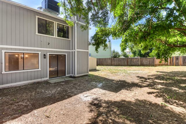7502 Andrewsarah Ct, Sacramento, CA 95828
