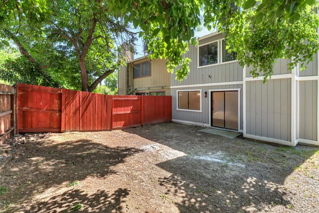 7502 Andrewsarah Ct, Sacramento, CA 95828