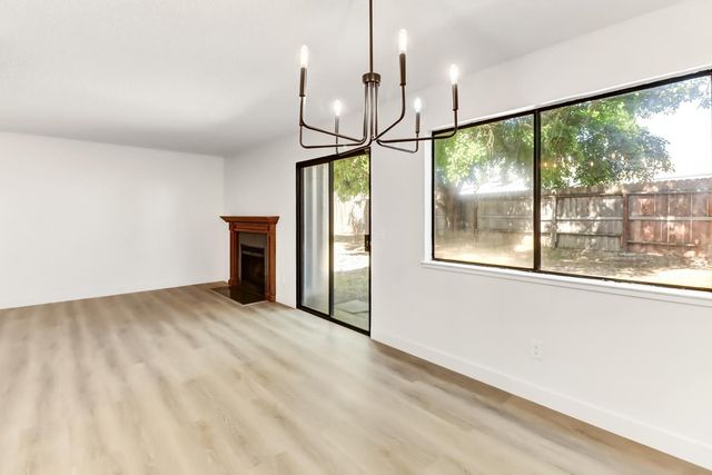 7502 Andrewsarah Ct, Sacramento, CA 95828