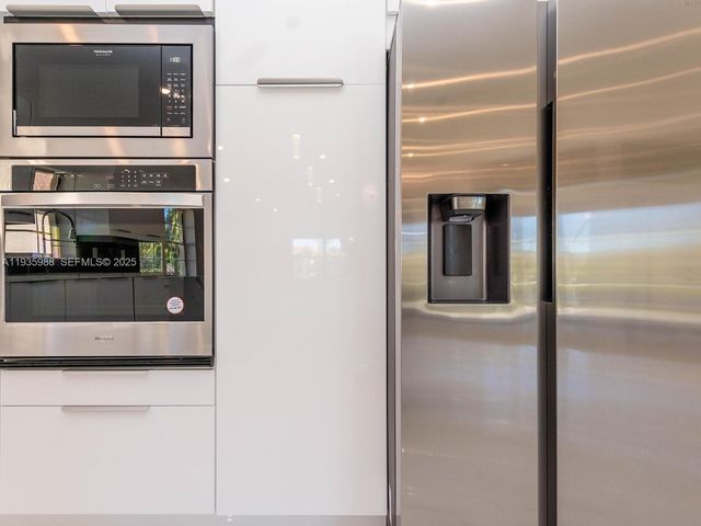 381 Cameron Dr, Weston, FL 33326