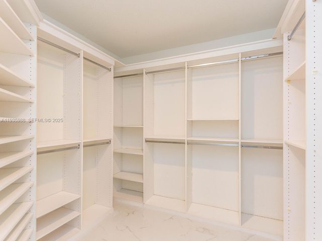 381 Cameron Dr, Weston, FL 33326