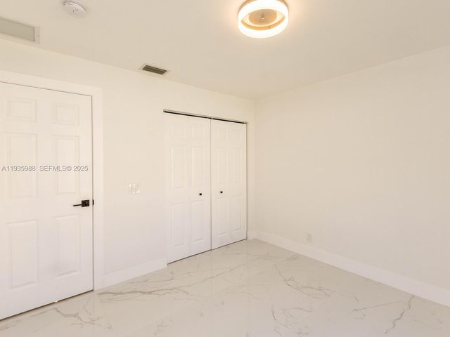 381 Cameron Dr, Weston, FL 33326