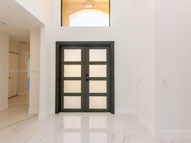 381 Cameron Dr, Weston, FL 33326