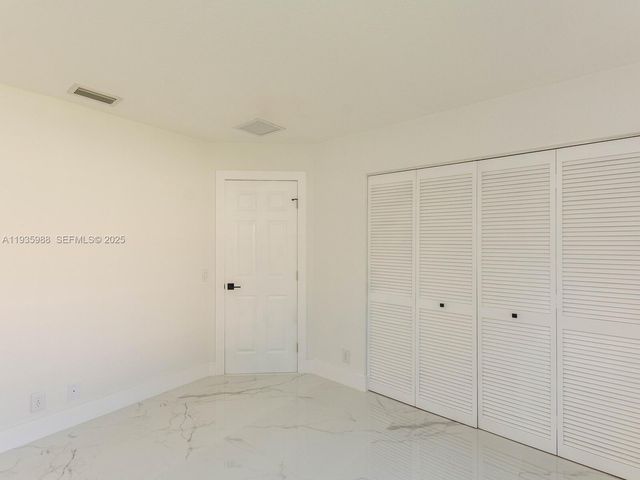 381 Cameron Dr, Weston, FL 33326