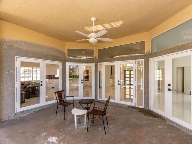 381 Cameron Dr, Weston, FL 33326