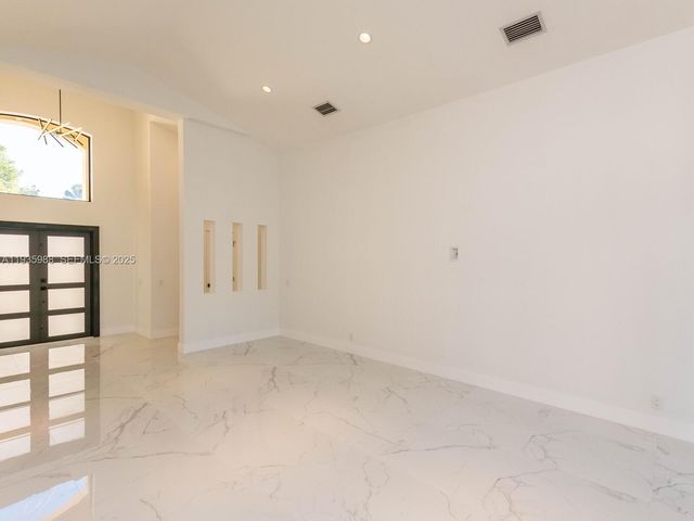 381 Cameron Dr, Weston, FL 33326