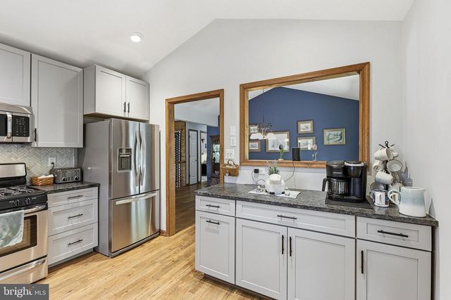 10608 CRESTWOOD DR, Spotsylvania, VA 22553