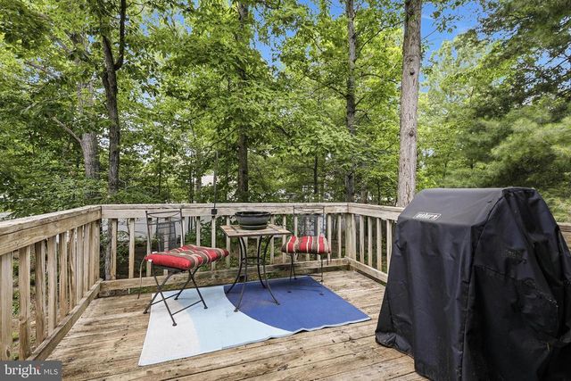 10608 CRESTWOOD DR, Spotsylvania, VA 22553