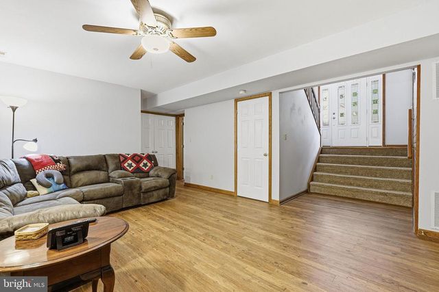 10608 CRESTWOOD DR, Spotsylvania, VA 22553