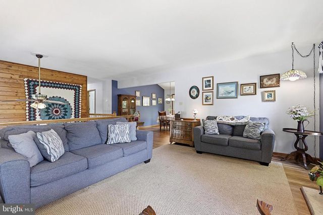 10608 CRESTWOOD DR, Spotsylvania, VA 22553
