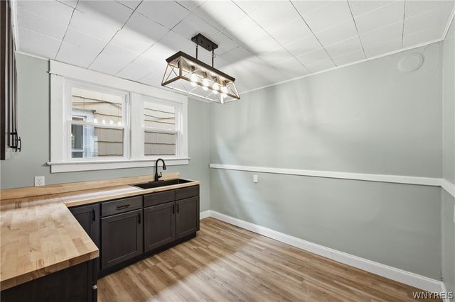 76 Royal Avenue, Buffalo, NY 14207