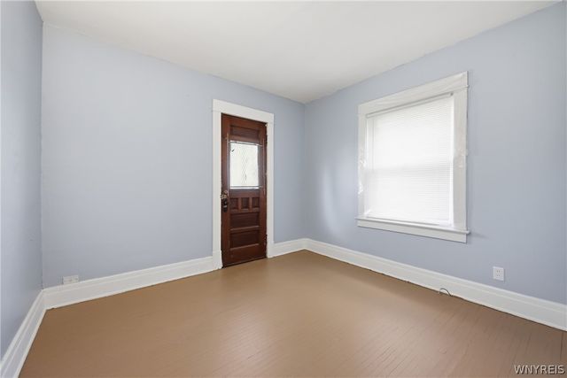 76 Royal Avenue, Buffalo, NY 14207