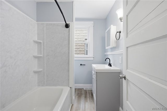 76 Royal Avenue, Buffalo, NY 14207