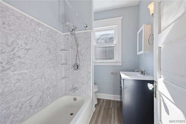 76 Royal Avenue, Buffalo, NY 14207