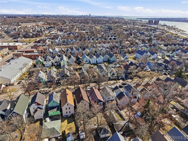 76 Royal Avenue, Buffalo, NY 14207