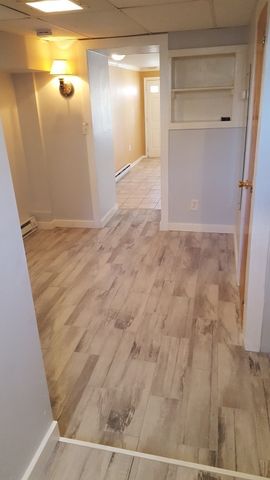 9 Eastern Ave 1, Gloucester, MA 01930