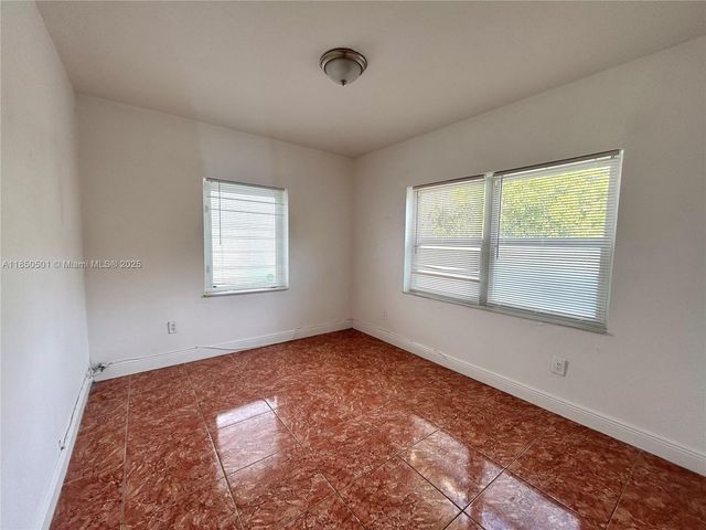 110 NE 56th St 110, Miami, FL 33137