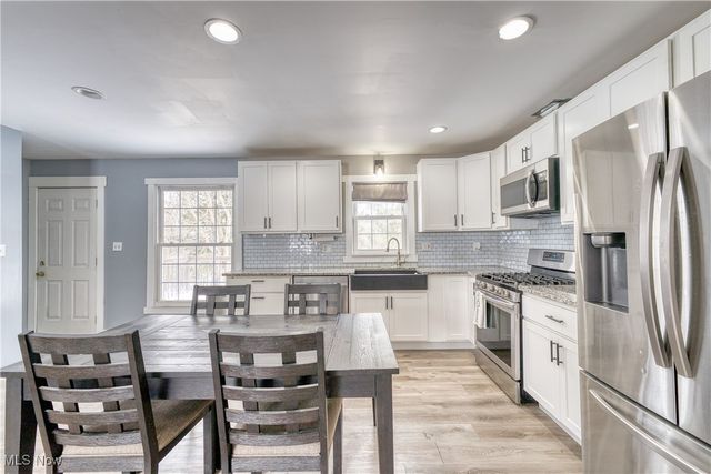 6160 Dresden Road, Zanesville, OH 43701