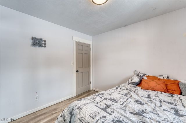 6160 Dresden Road, Zanesville, OH 43701