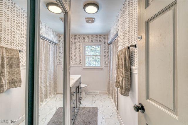 6160 Dresden Road, Zanesville, OH 43701