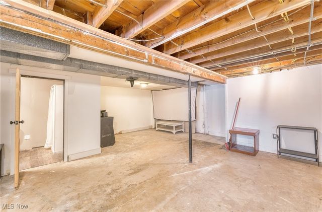 6160 Dresden Road, Zanesville, OH 43701