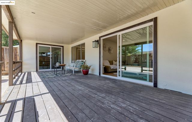 2117 Lopez Dr, Antioch, CA 94509