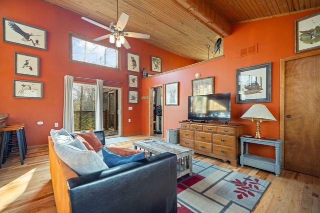 193 Suzanna Arch Drive, Campton, KY 41301