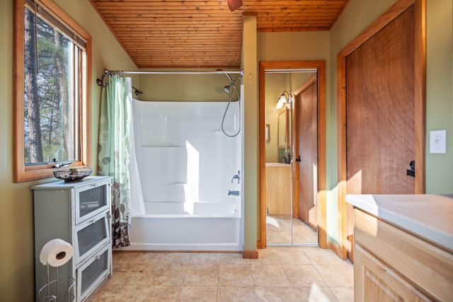 193 Suzanna Arch Drive, Campton, KY 41301