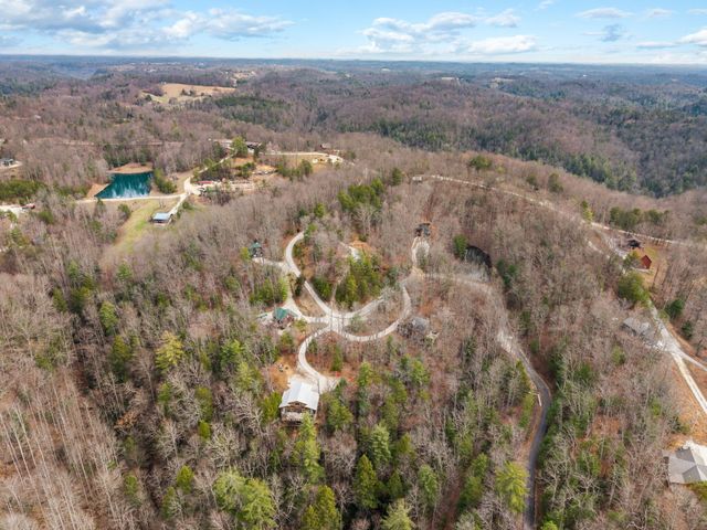 193 Suzanna Arch Drive, Campton, KY 41301